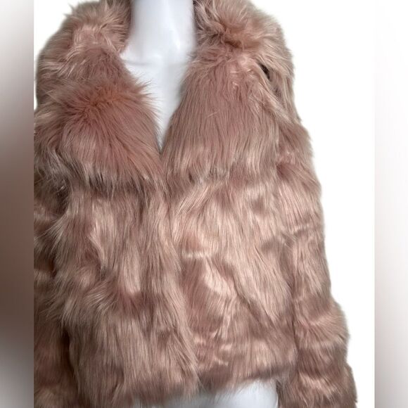 Guess Women's Pink Faux Fur Jacket Size Medium - Picture 3 of 3